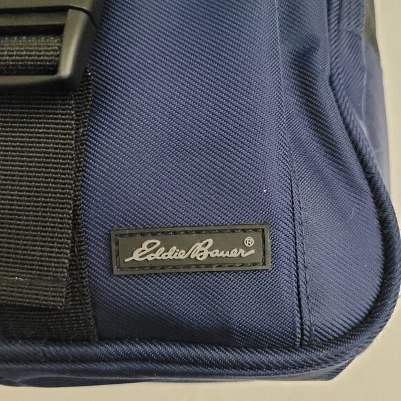 Eddie Bauer Blue Cooler Bag with Convenient Pockets - Picture 7 of 10